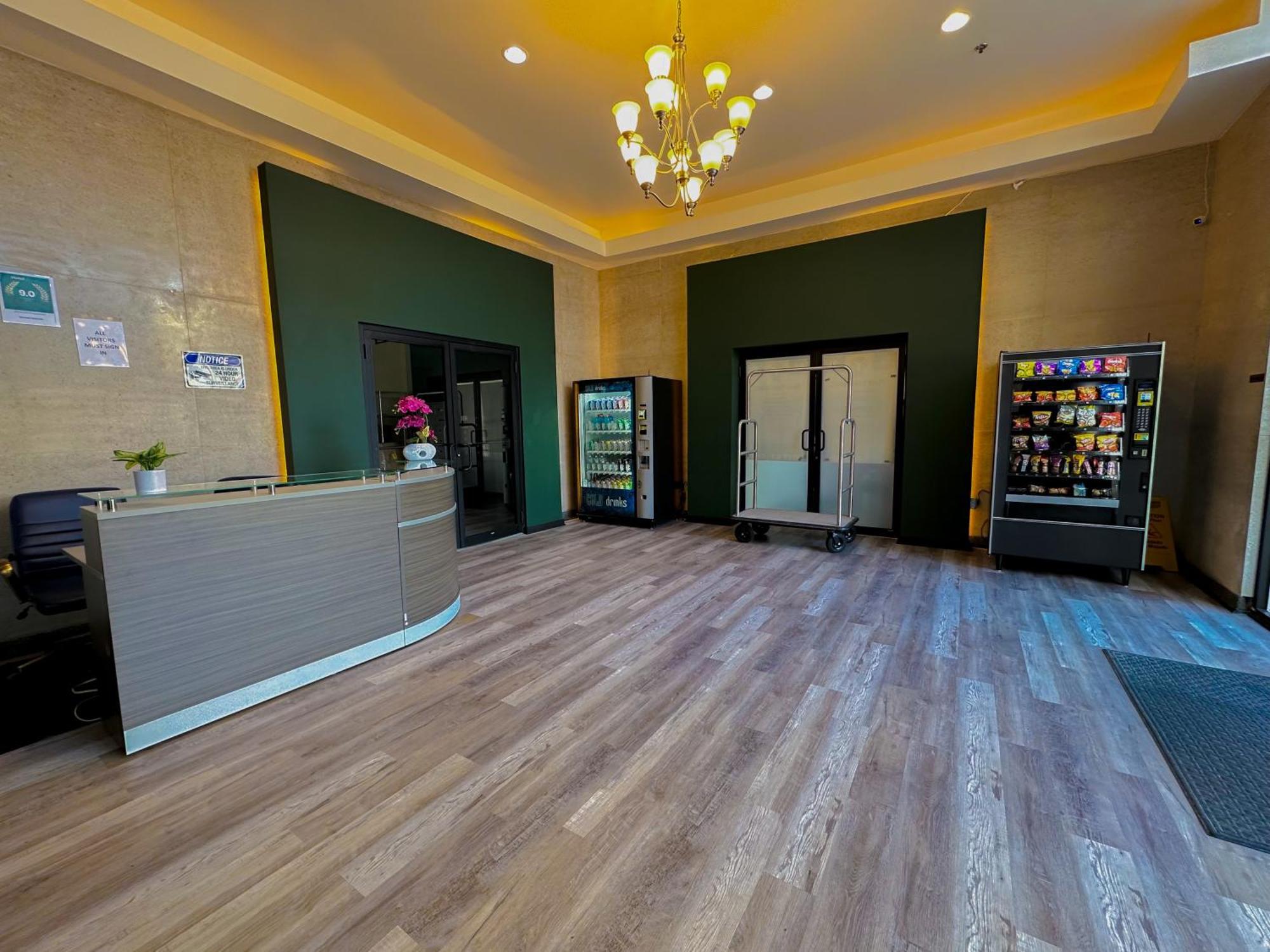 Spacious 2Br Vacation Rental With City View, Optional Parking And Gym Near Mccormick Place & Downtown Chicago Attractions מראה חיצוני תמונה