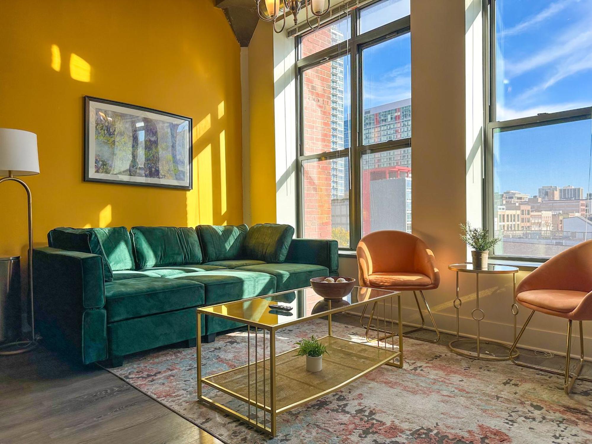 Spacious 2Br Vacation Rental With City View, Optional Parking And Gym Near Mccormick Place & Downtown Chicago Attractions מראה חיצוני תמונה